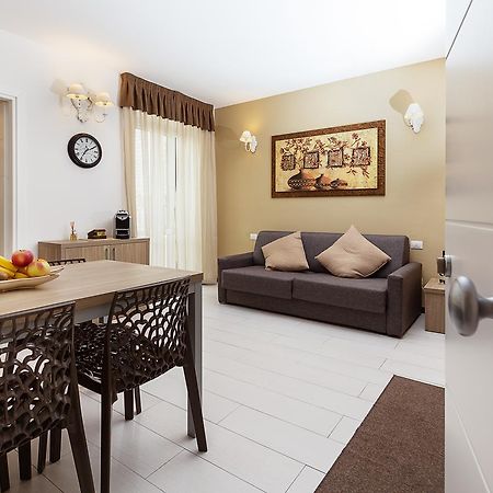 オルビア Le Residenze Del Centroアパートホテル エクステリア 写真