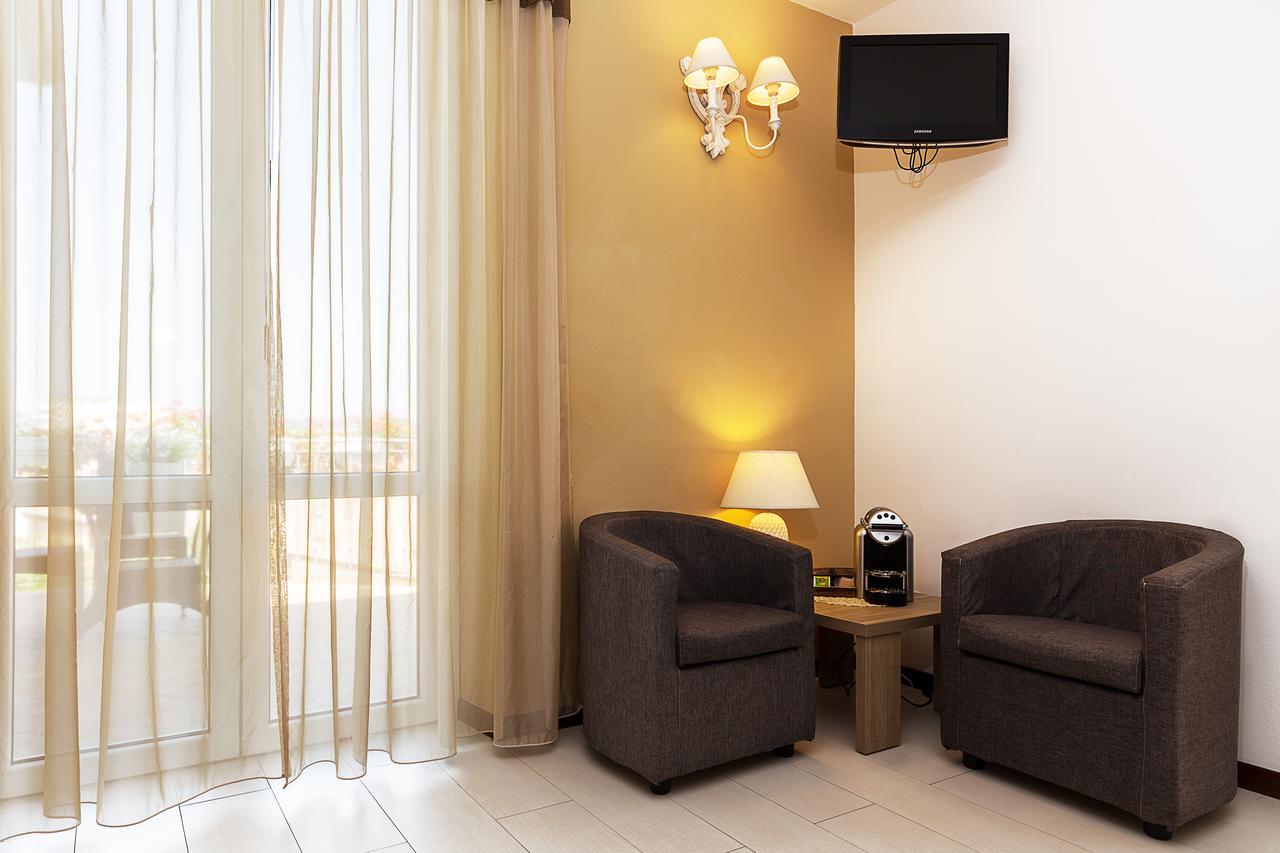 オルビア Le Residenze Del Centroアパートホテル エクステリア 写真