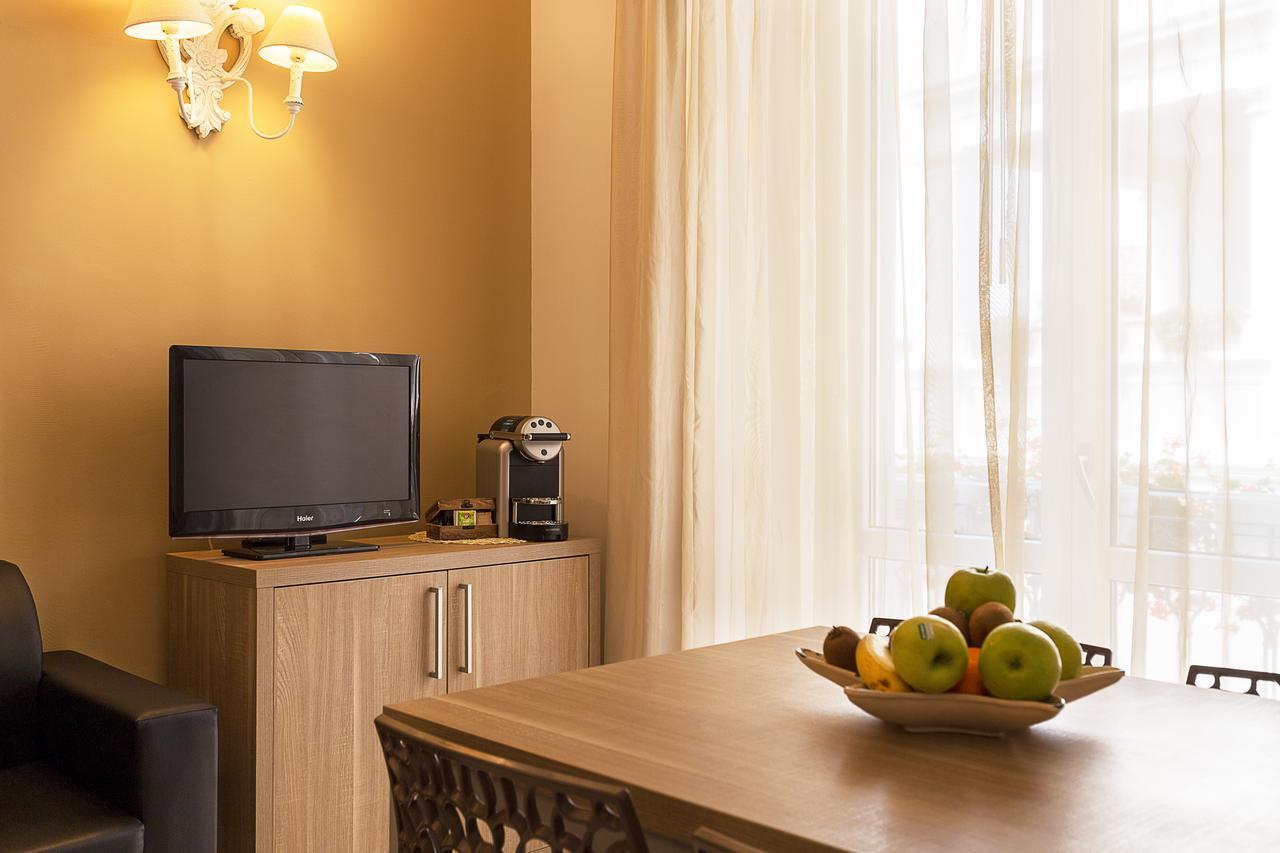 オルビア Le Residenze Del Centroアパートホテル エクステリア 写真